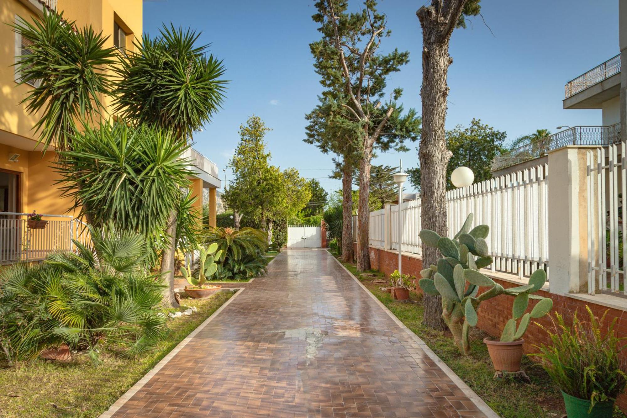 Maison Blanche Apartment Palermo Exterior photo